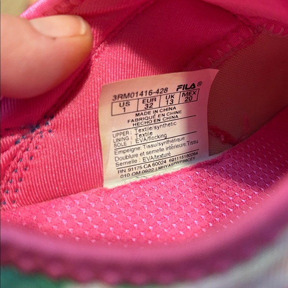 🩷 Fila Kids Colorful Slip-On Sneakers 🩷 - Picture 6 of 6